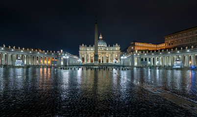 Fototapeta na wymiar San Pietro square and Basilica Roma