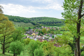 Unterwegs an der Altmühl, Blick auf Zimmern bei Pappenheim