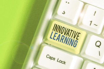 Writing note showing Innovative Learning. Business concept for Interdisciplinary teaching that stirs analytic thinking