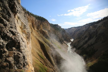Fototapeta na wymiar The Grand Canyon of Yellowstone National Park