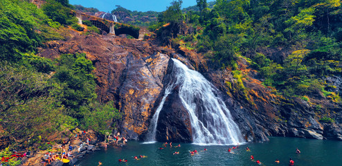 Dudhsagar falls - obrazy, fototapety, plakaty