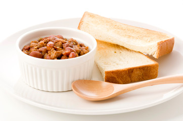 チリコンカーンとトースト