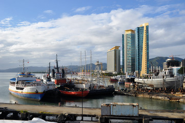 Fototapeta na wymiar Port of Spain Harbour