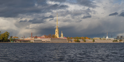 Fototapeta premium Peter and Paul Fortress across the Neva river, St. Petersburg, Russia