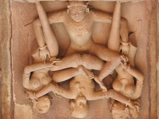 Die Fresken sind erotisch in den Tempeln der westlichen Gruppe, einschließlich Visvanatha-Khajuraho, Madhya Pradesh, Indien, UNESCO-Weltkulturerbe © Konstantin