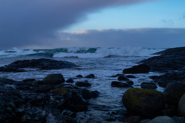 Fototapeta na wymiar Waves hitting shores after winter storm