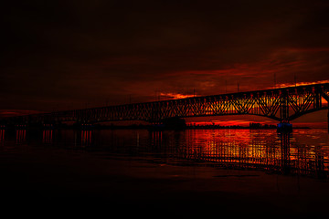 Czerwony most