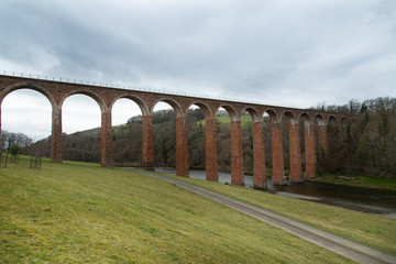 Leaderfoot Viaduct. Leaderfoot Viaduct is a railway viaduct over the River Tweed in the Scottish Borders