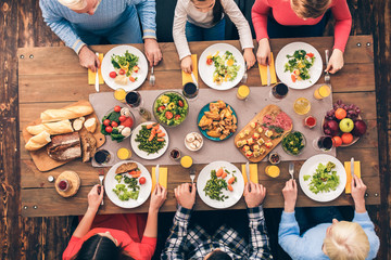 Every member of the big family eats