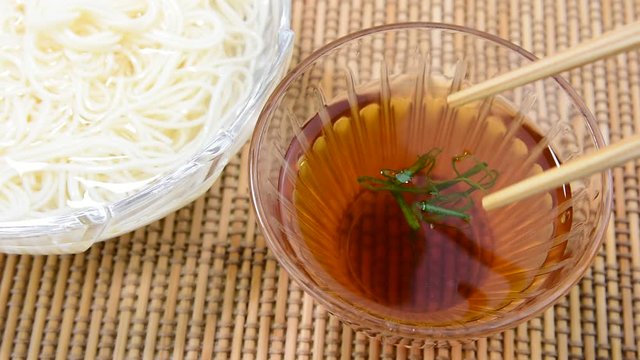 夏の味覚　素麺