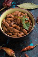 Cooked white beans
