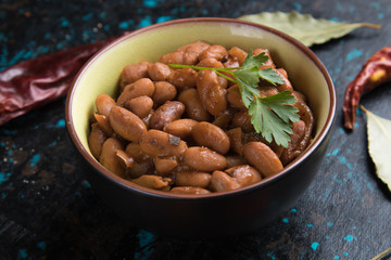 Cooked white beans