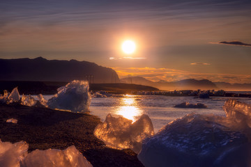 Obraz premium sunrise over the Diamond Beach