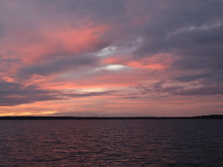 Fototapeta na wymiar Sonnenaufgang am Grossräschener See
