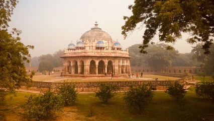 Obraz premium Isa Khan's Tomb