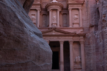 Fototapeta premium entrance of City of Petra, Jordan..