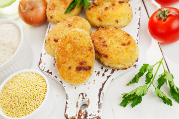 Homemade millet burgerss