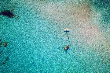 Cercles muraux  Plage d'Elafonissi, Crète, Grèce Aerial drone shot of beautiful turquoise beach with pink sand Elafonissi, Crete, Greece. Best beaches of Mediterranean, Elafonissi beach, Crete, Greece. Famous Elafonisi beach on Greece island, Crete.