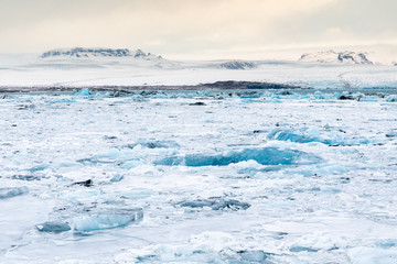 ヨークルスアゥルロゥン氷河