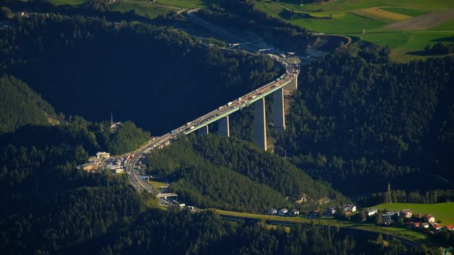 The Europa Bridge, Europabr&uuml;cke,