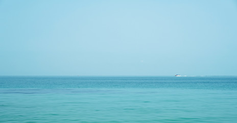 Fototapeta na wymiar boat in the sea. Thai seascape