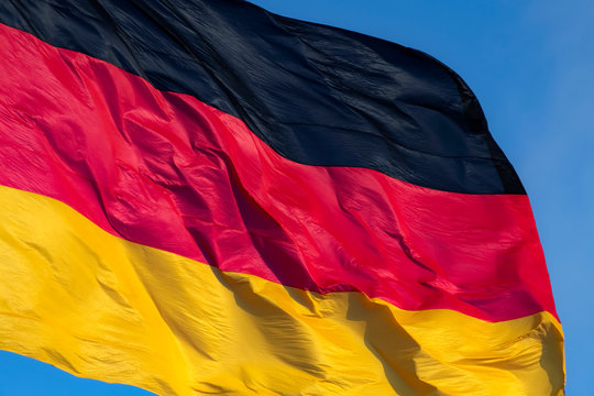 Deutschland Flagge Wallpapers  Deutschland flagge, Deutsche flagge, Flaggen