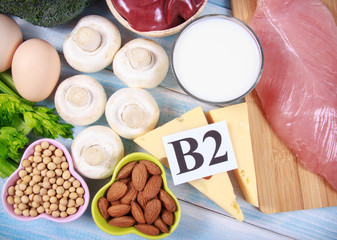 Food ingredients containing a large amount of vitamin B2 (riboflavinum). - 313610123