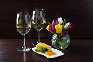  Tasty souffle cake with a bouquet of tulips