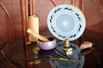 Obraz premium Psychic readings and clairvoyance concept .Wicca, esoteric, divination and occult background with vintage magic objects for mystic rituals.