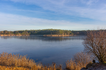 Brandenburg Barnim Ruhlsdorf Bernsteinsee Brandenburger Gewässer Seenlandschaft Feriengebiet Herbst Winter Herbstlicht Wintertag herbstlich winterlich kühl kaltes Wetter Herbstferien Winterferien