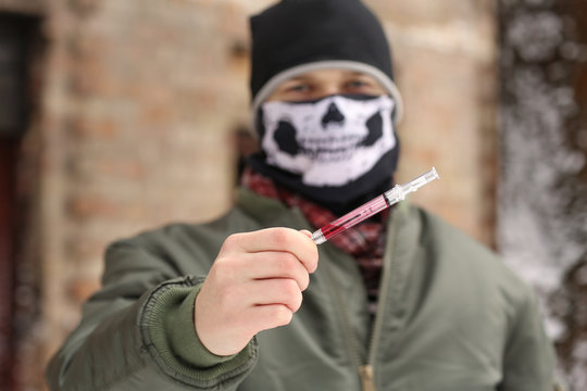 Drugs, drug dealer, drug addict, doping, dose, killer, addiction, syringe, grief, trouble, death, gangster, drug trafficking, medicine, drugs, gangster, gang, criminal, misfortune, bandit, kill, igil
