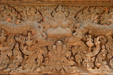 Ein Tempel mit wunderschönen Figuren: Bakong