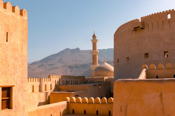 Nizwa Fort and Mosque, Nizwa, Oman - obrazy, fototapety, plakaty