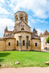 Fototapeta na wymiar Semur en Brionnais, romanesque church in Burgundy, France