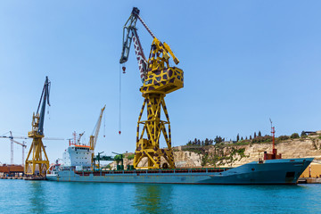 The crane on a floating dock