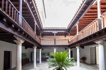 Fototapeta premium Courtyard of the Real Alcazar Palace in Seville, Spain