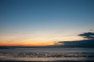 France. Baie de Somme. picardie. La plage et l'océan Atlantique. Bay of Somme. Picardy. Walker,...