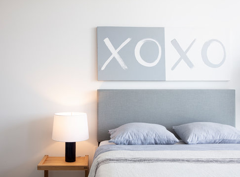 Headboard detail 