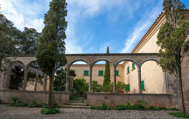 Fototapeta na wymiar Mallorca Kloster - Santuari de Nostra Senyora de Cura (Randa)
