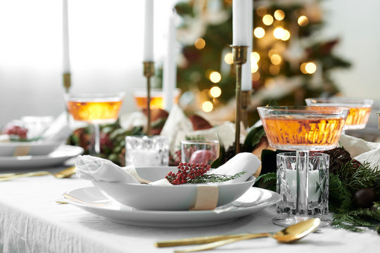 Holiday Table Place Setting with Dinner Plate Country Living Decor Daylight