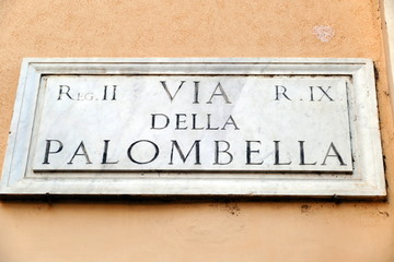 Obraz premium nomi delle strade e piazze di roma,italia