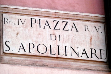 nomi delle vie e piazze di roma,italia