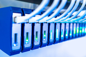 Network hardware. Server station. Communication at the enterprise. Internet communications management features. Network. Concept - the introduction of Internet systems in the enterprise.