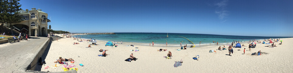 Obraz na płótnie Canvas Cottesloe Beach in Perth Western Australia