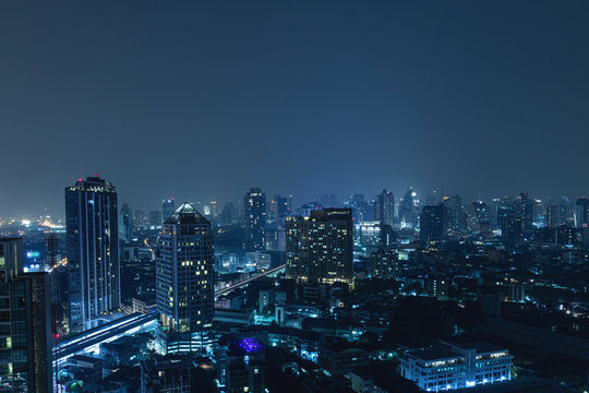 Fototapeta Nowoczesne miasto Bangkok nocą