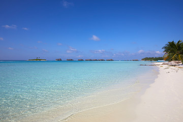 Fototapeta na wymiar Paradise Island (Lankanfinolhu) and Gili Lankanfushi Maldives resort, Maldives