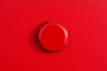 Red metal glass bottle cap