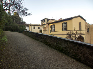 Fototapeta na wymiar Italia, Firenze, la città e giardino della villa Bardini.