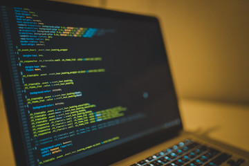 CSS Code HTML programmieren auf Computer