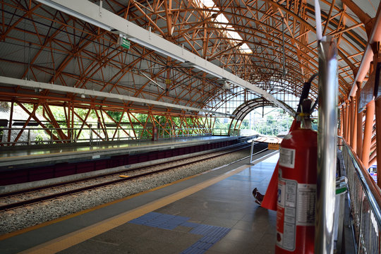 Esta&ccedil;&atilde;o metr&ocirc; Brotas